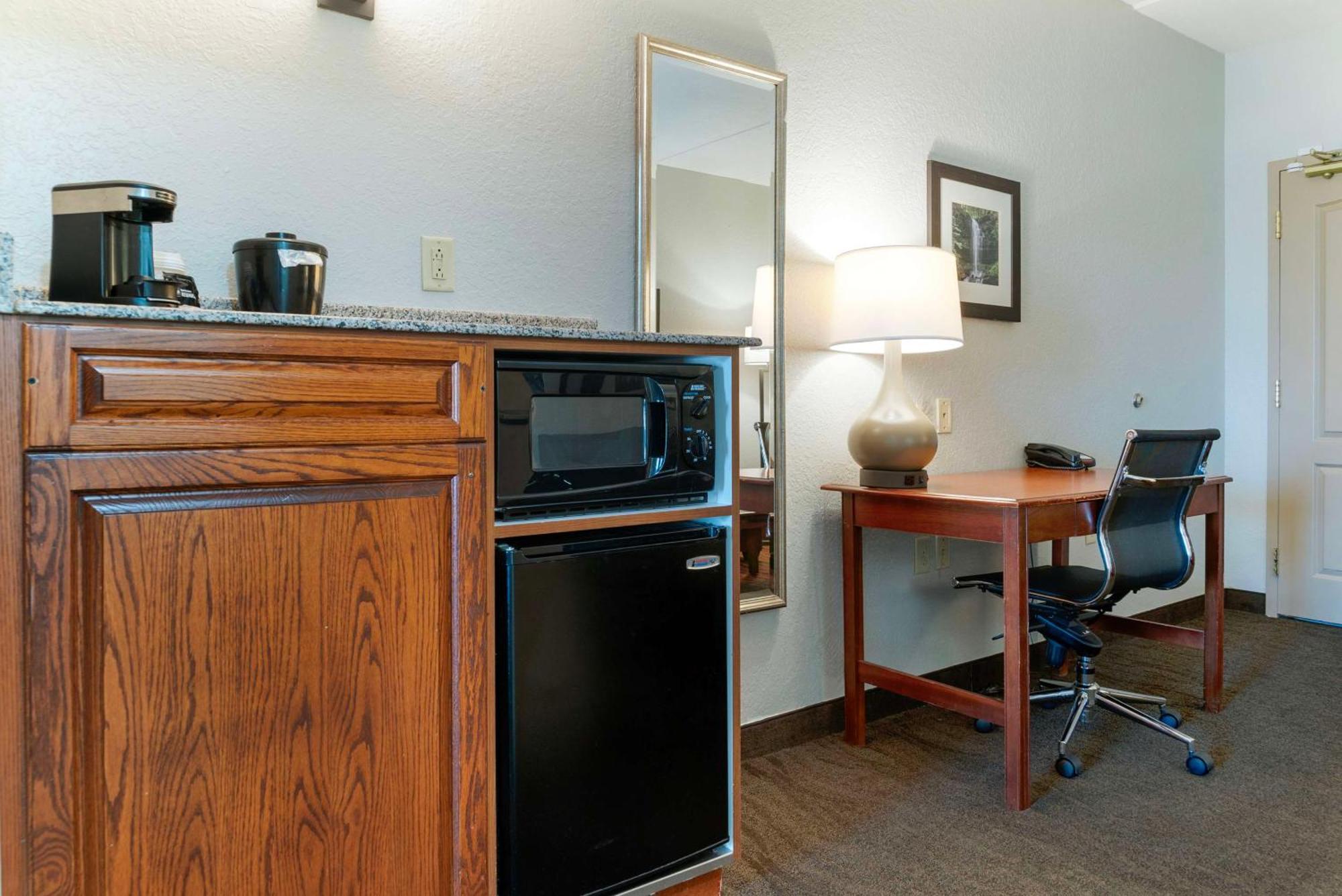 Best Western Executive Inn & Suites Grand Rapids Exterior foto