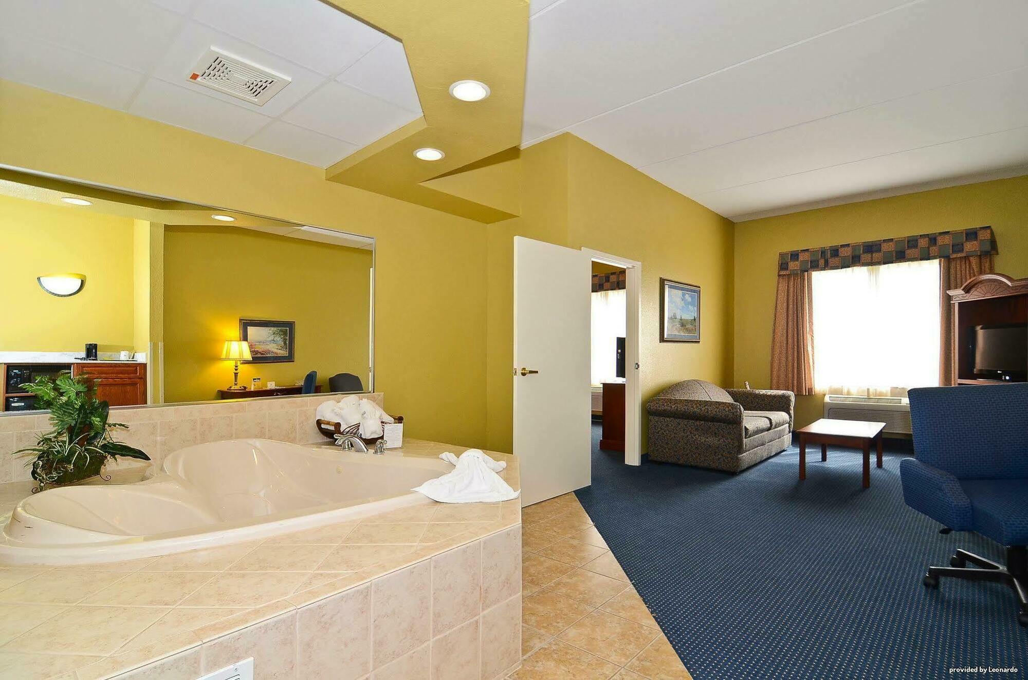 Best Western Executive Inn & Suites Grand Rapids Exterior foto